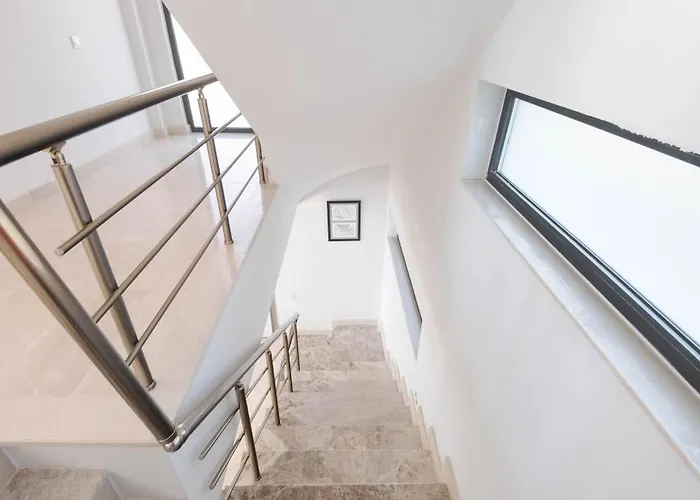 Villa Modern&spacious In Kalamar Bay *