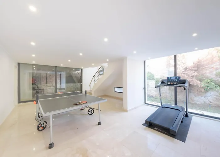 Βίλα Modern & Spacious In Kalamar Bay