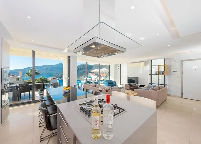 Modern & Spacious In Kalamar Bay Βίλα