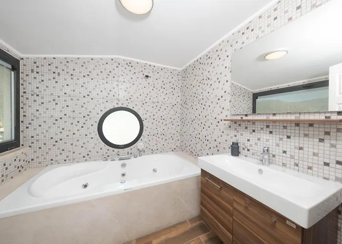 Βίλα Modern & Spacious In Kalamar Bay *