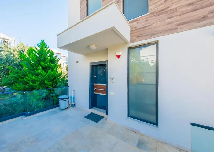 Modern & Spacious In Kalamar Bay Βίλα