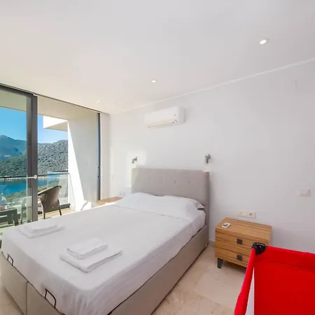Вилла Modern & Spacious In Kalamar Bay Каш