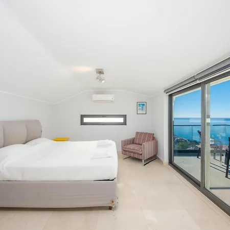 Modern & Spacious In Kalamar Bay Каш