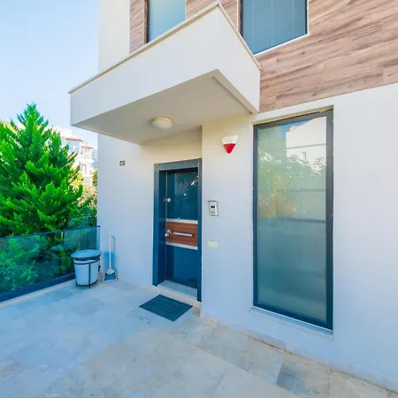 Modern & Spacious In Kalamar Bay Вилла